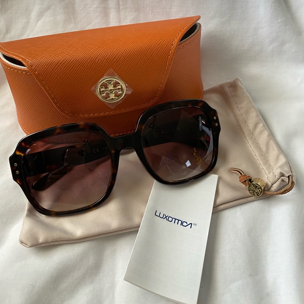 Tory Burch Square Sunglasses 56mm Tortoiseshell